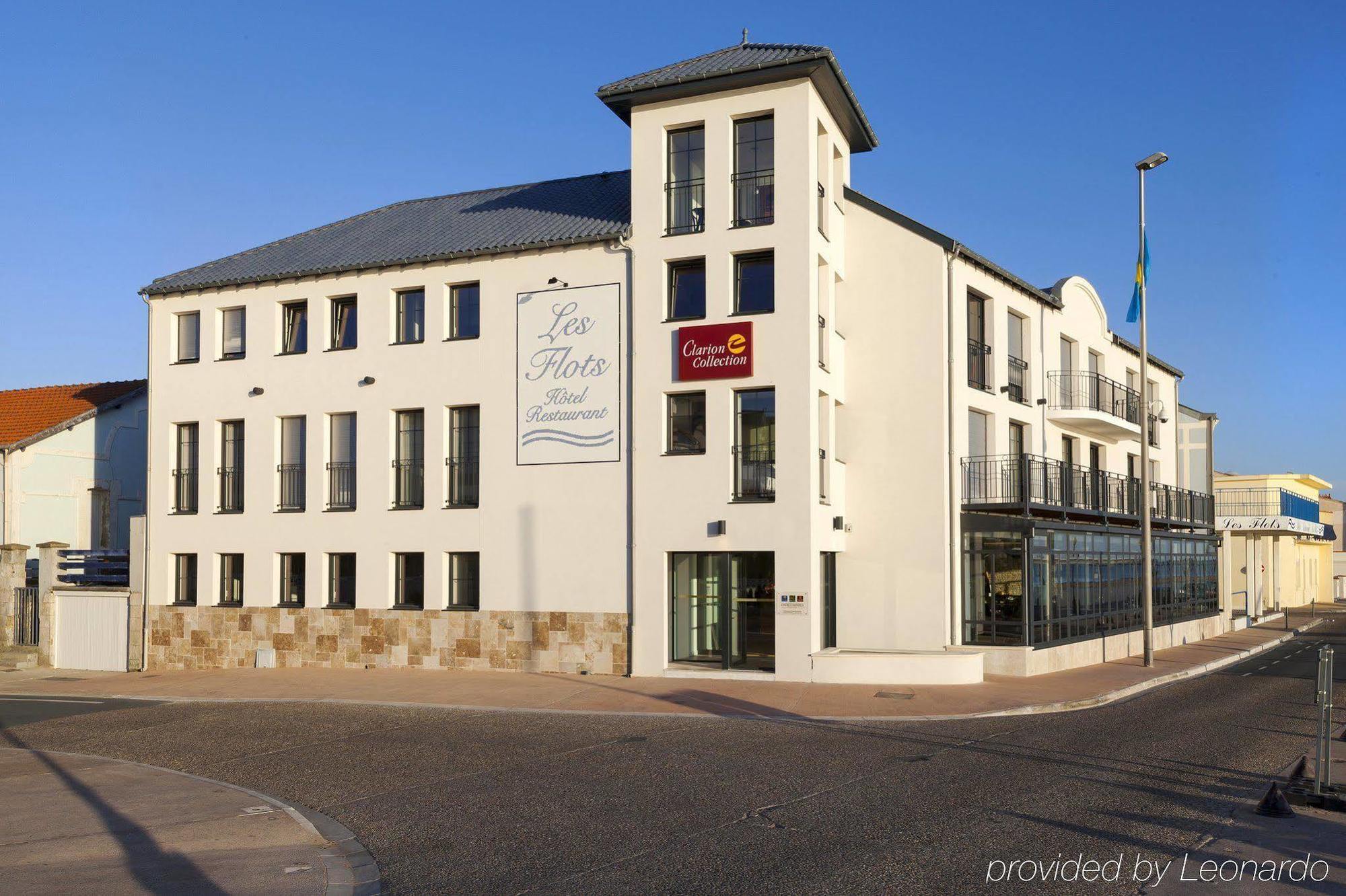 Les Flots - Hotel Et Restaurant Face A L'Ocean - Шатлайон-Плаж Экстерьер фото